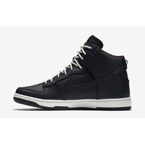 NIKE Men's Dunk High Ultra Rain Shoes Size 7